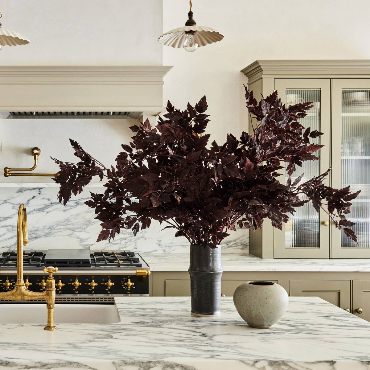Plum Cimicifuga Ramosa Leaves - 31"