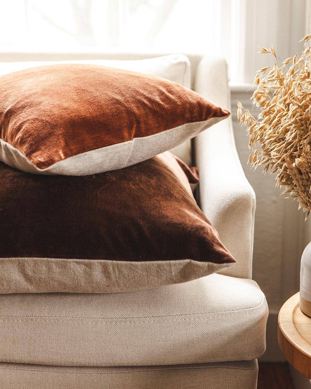 Velvet + Linen Pillow: Walnut / 17"