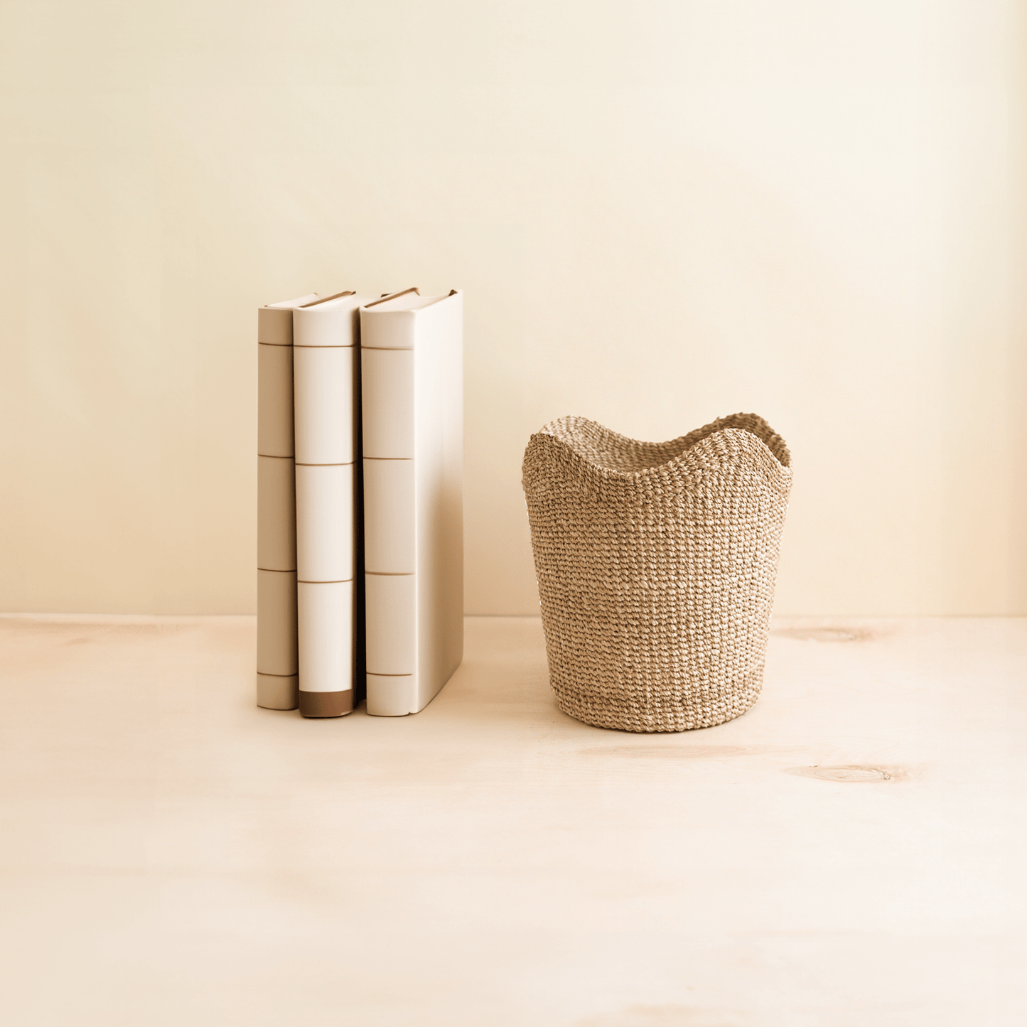 Small Natural Scallop Basket