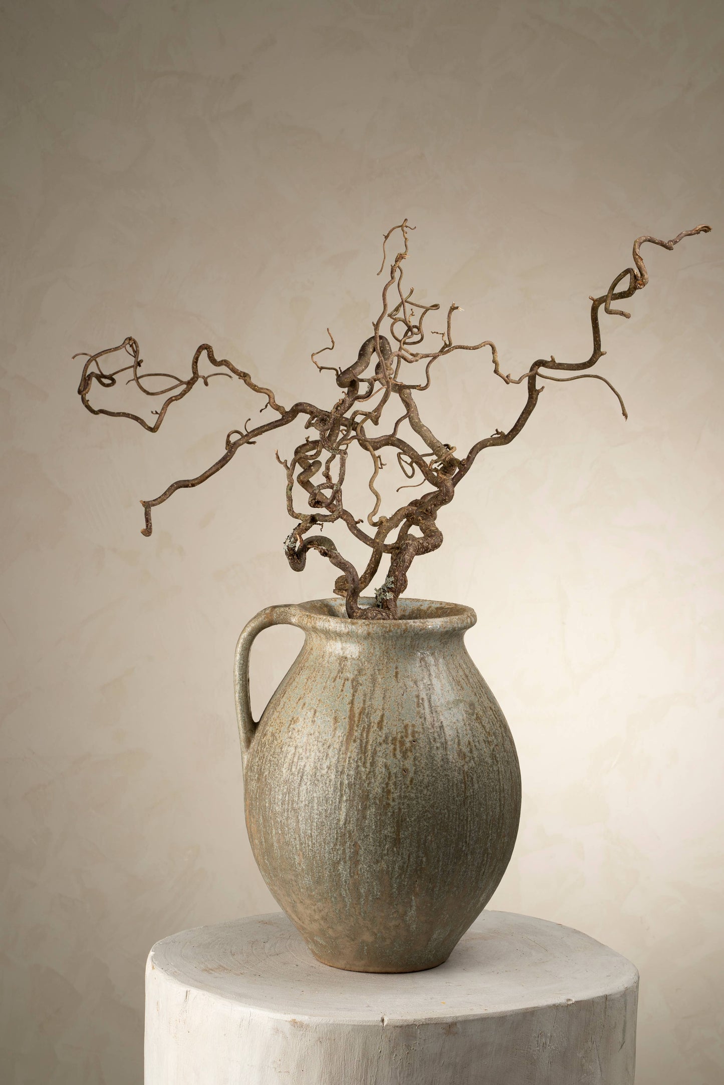 Rhodes Pitcher Vase L, Reactive Brown