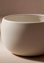 Load image into Gallery viewer, Stoneware Soup Bowl 17 oz.
