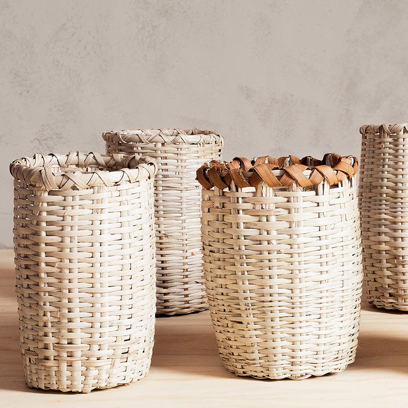 Vase/ Natural Fiber - Mahagua