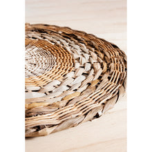 Load image into Gallery viewer, Woven Round Natural Fiber Placemat
