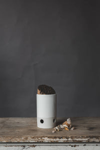 Garlic keeper/Garlic pot: White\ White