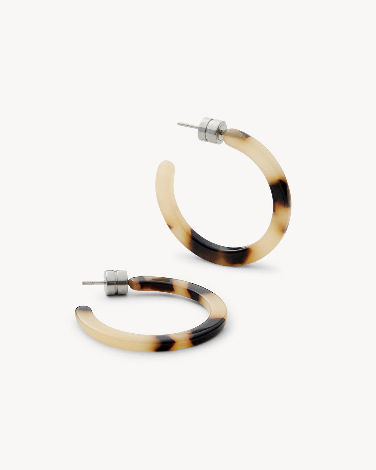Mini Hoops in Blonde Tortoise - puck and abby