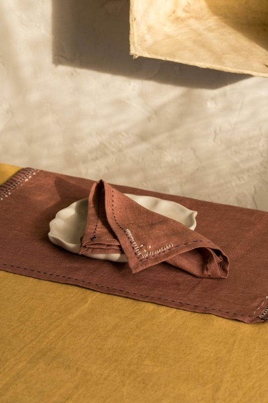 Linen Nestle Napkin Set: Set of 2 14"x14"