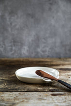 Load image into Gallery viewer, Spoon Rest White/White
