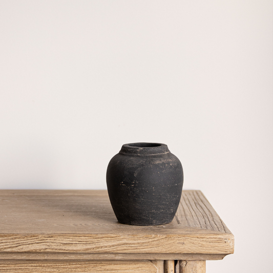 Leon Black Wash Round Vase