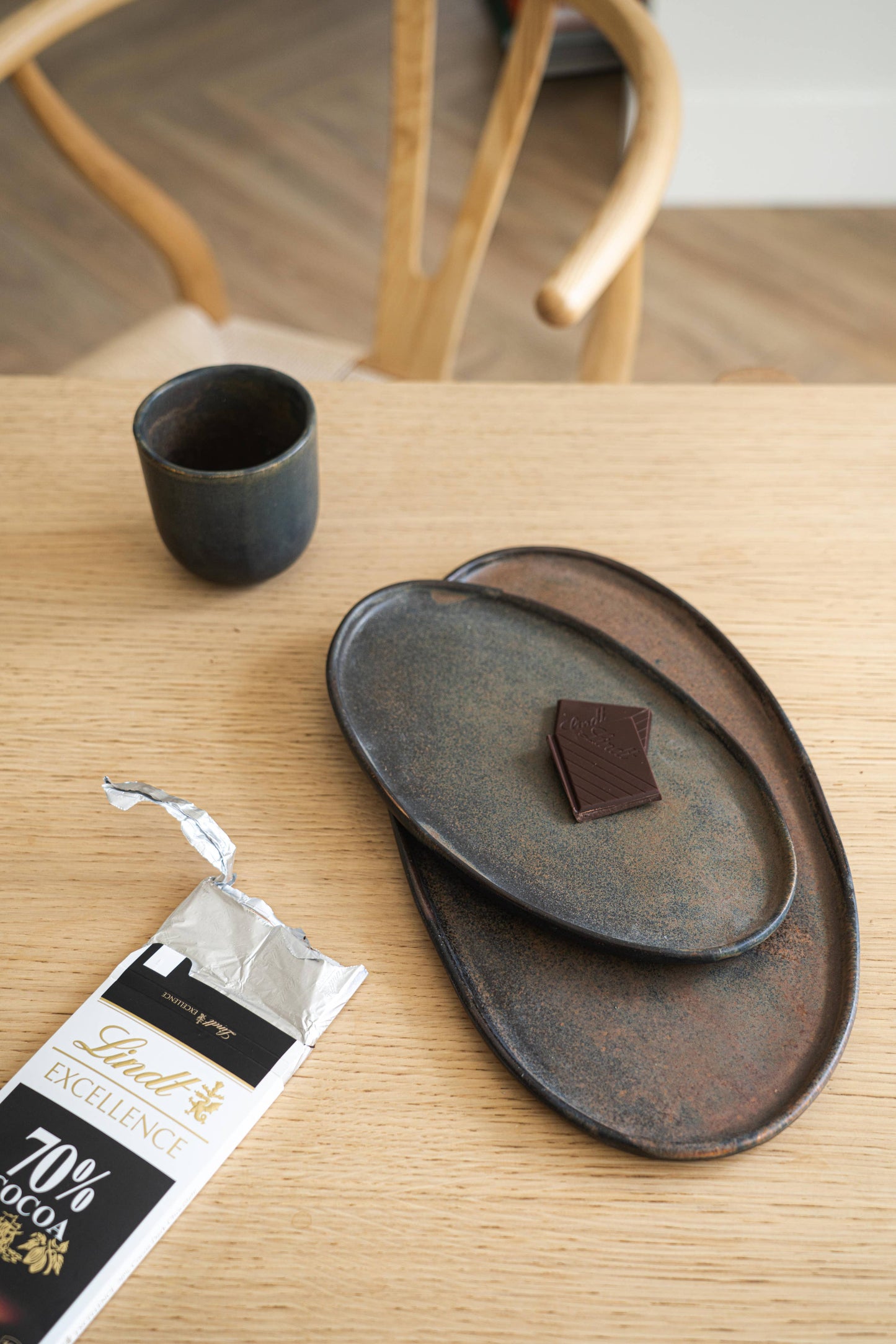 Rust Stoneware Oval Serving Platter: Medium