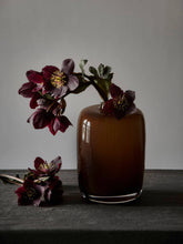 Load image into Gallery viewer, Verona Vase

