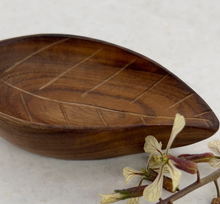 Load image into Gallery viewer, Little Leaf Neem Dish
