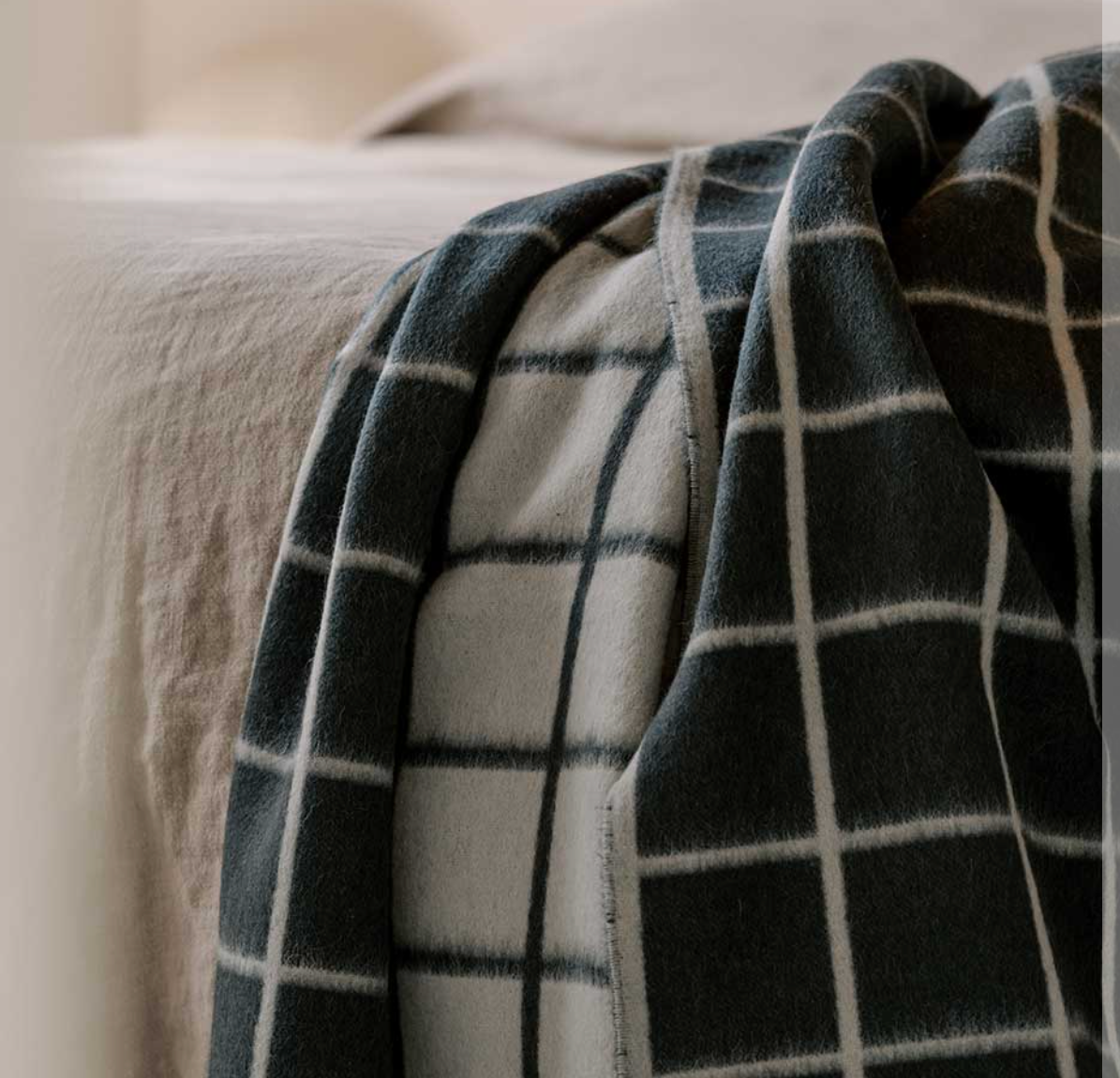 Umi Heirloom Blanket  - Forest Green
