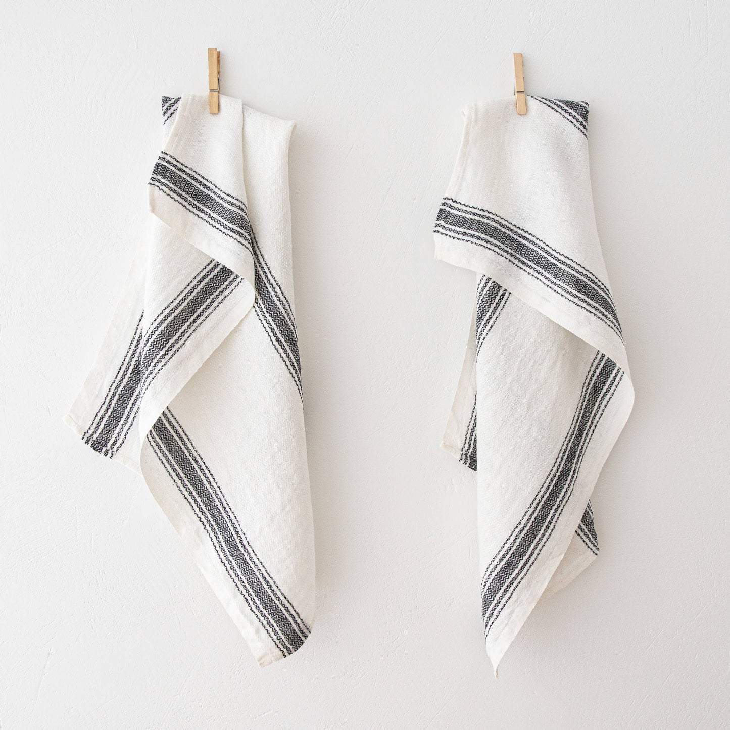 Linen Tea Towels Off White Black Antico - Off White/Black