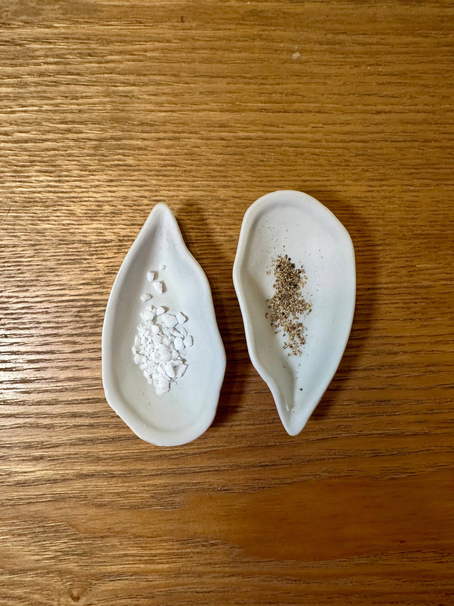 “Oyster” bowls - vintage