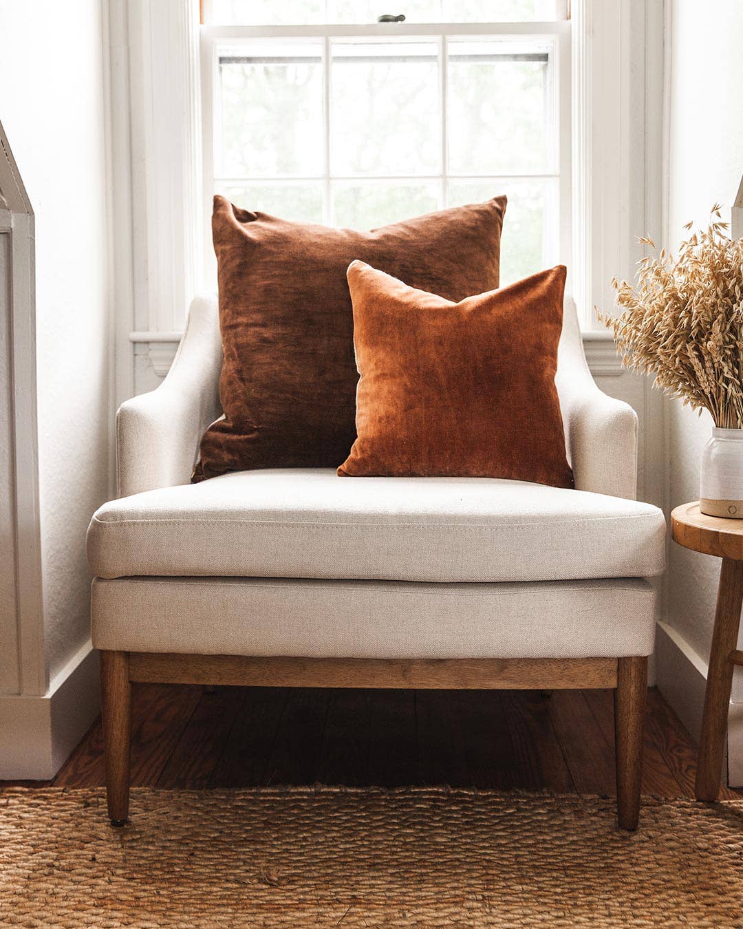 Velvet + Linen Pillow: Walnut / 17"