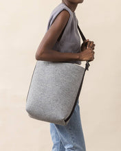 Load image into Gallery viewer, Campus Merino Wool Felt Tote: Granite
