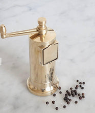 Load image into Gallery viewer, Chefs Mate Pepper Grinder
