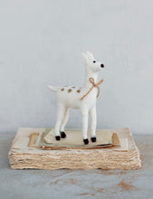 Load image into Gallery viewer, Wool Felt Deer
