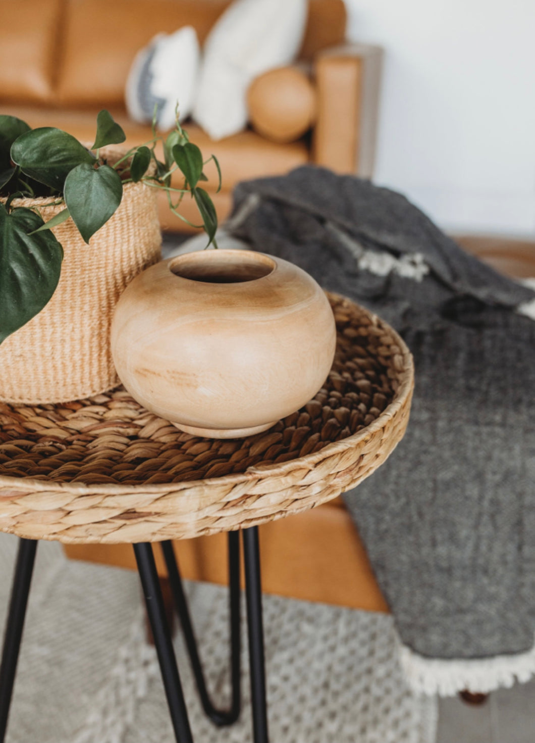 Kiln Mango Wood Round Vase
