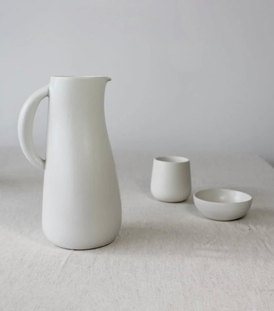Stoneware Jug White or Black