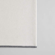 Load image into Gallery viewer, Siempre Throw Blanket Cream
