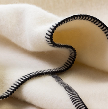 Load image into Gallery viewer, Siempre Throw Blanket Cream
