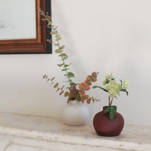 Load image into Gallery viewer, Ceramic Blossom Vase - White

