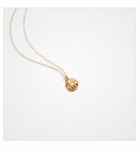 Load image into Gallery viewer, Porcelain and Stone Gold Shell Charm Necklace
